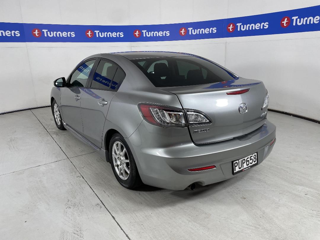 Photo '5' of Mazda Axela Photo '5' of Mazda Axela