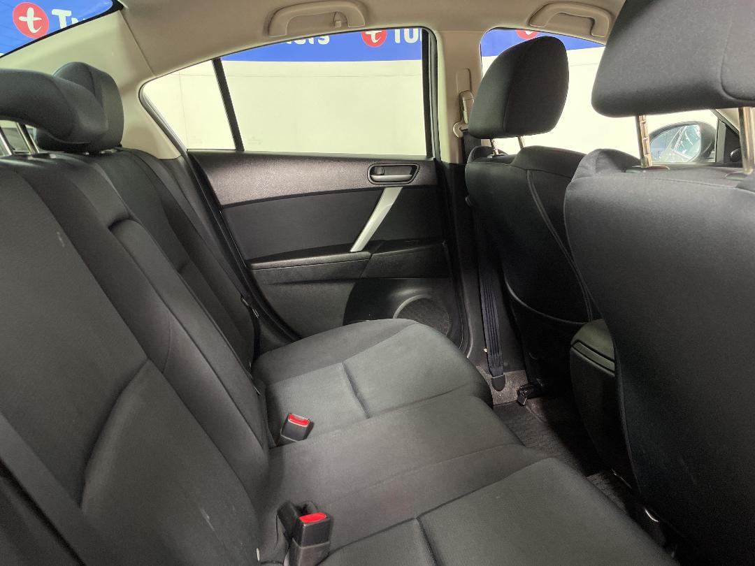 Photo '20' of Mazda Axela Photo '20' of Mazda Axela