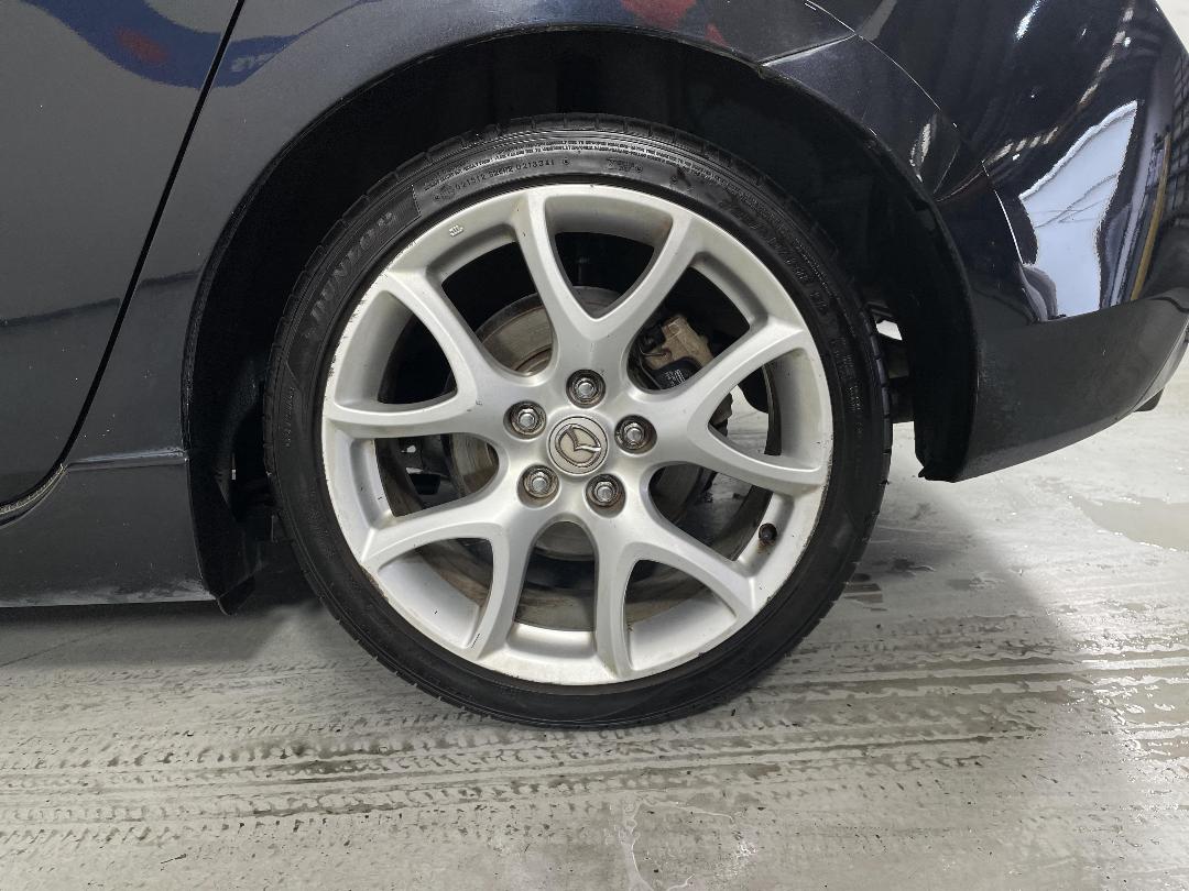 Photo '11' of Mazda Axela