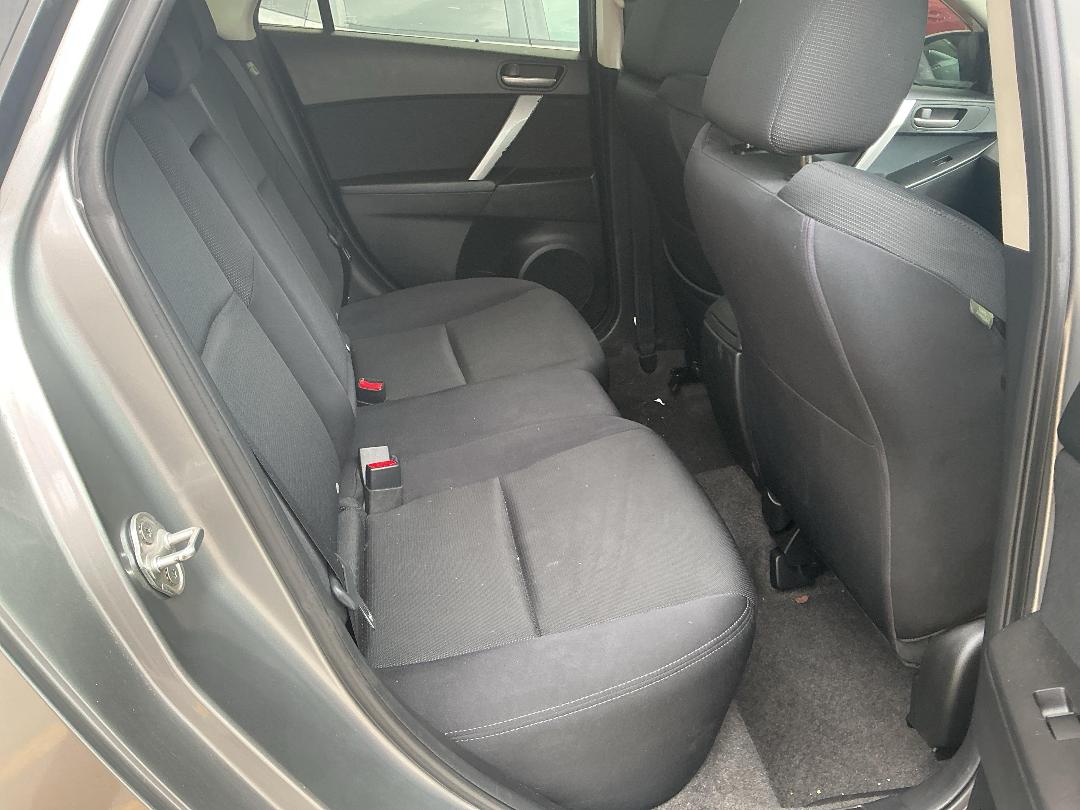 Photo '6' of Mazda Axela Photo '6' of Mazda Axela