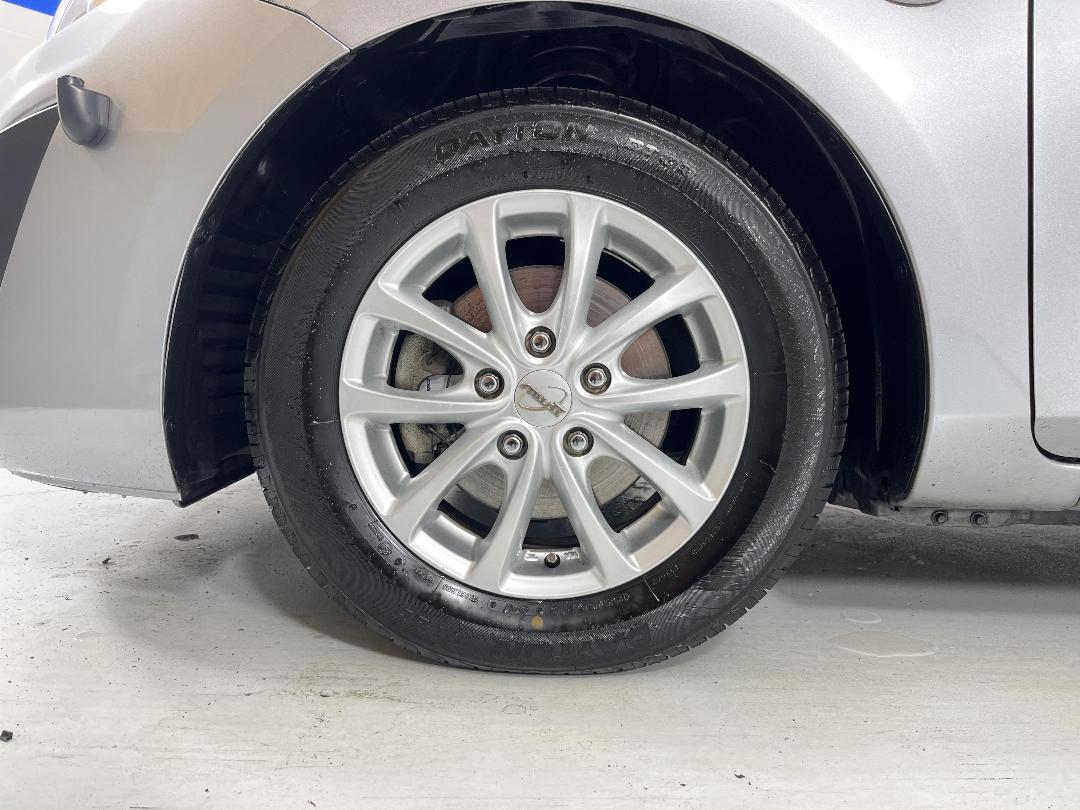 Photo '10' of Mazda Axela Photo '10' of Mazda Axela