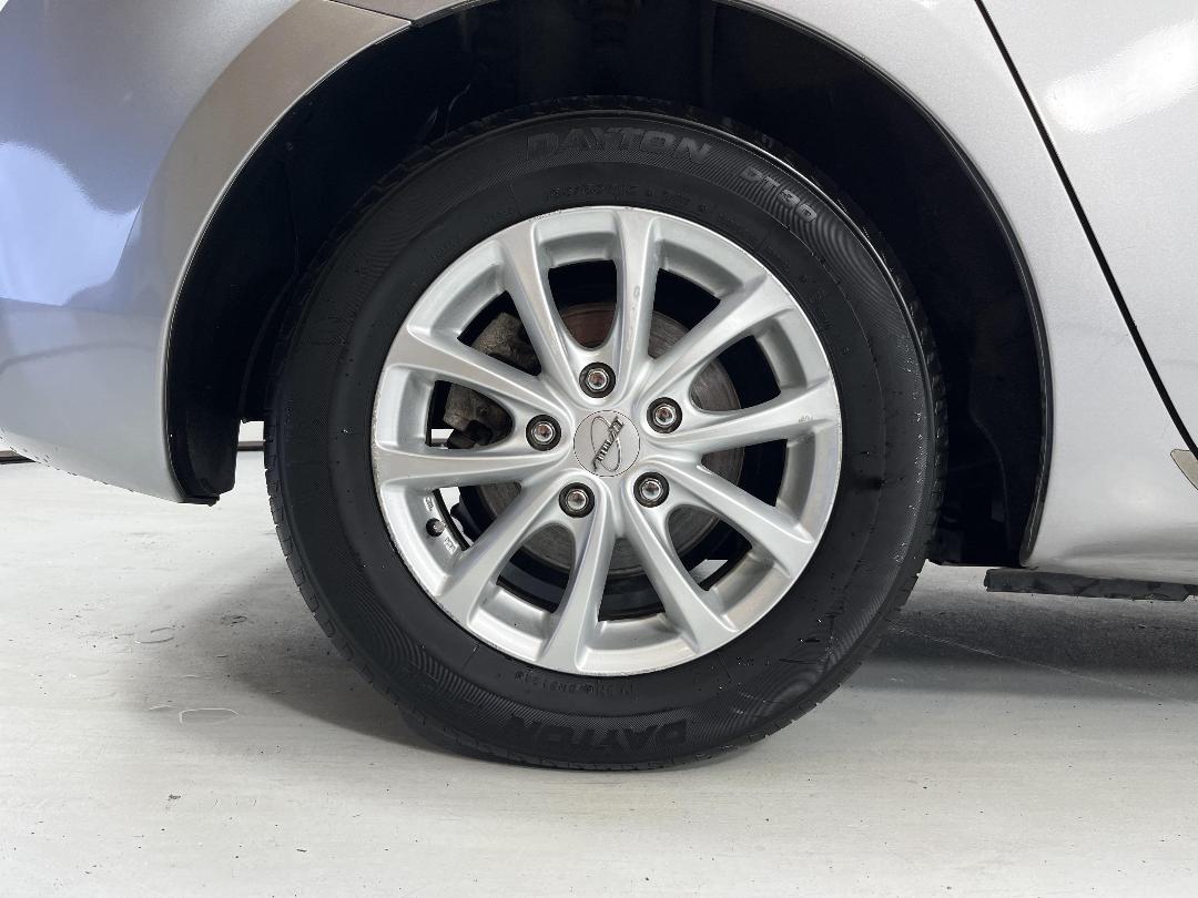 Photo '12' of Mazda Axela Photo '12' of Mazda Axela