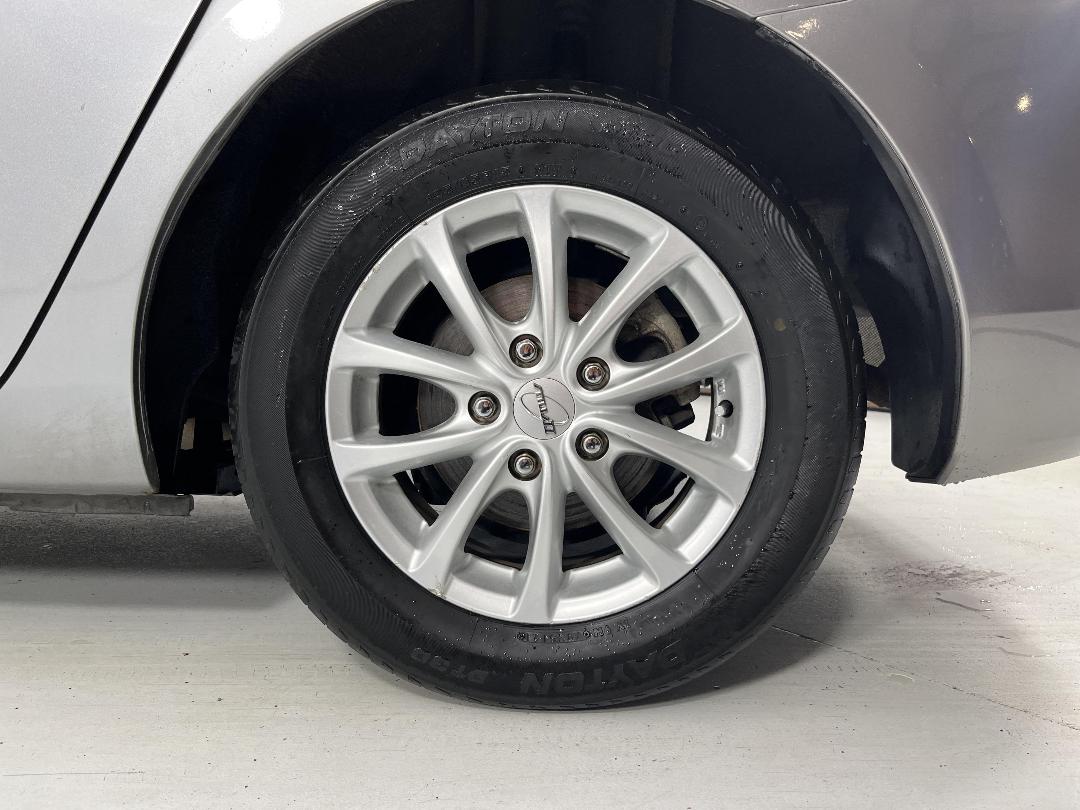 Photo '11' of Mazda Axela Photo '11' of Mazda Axela