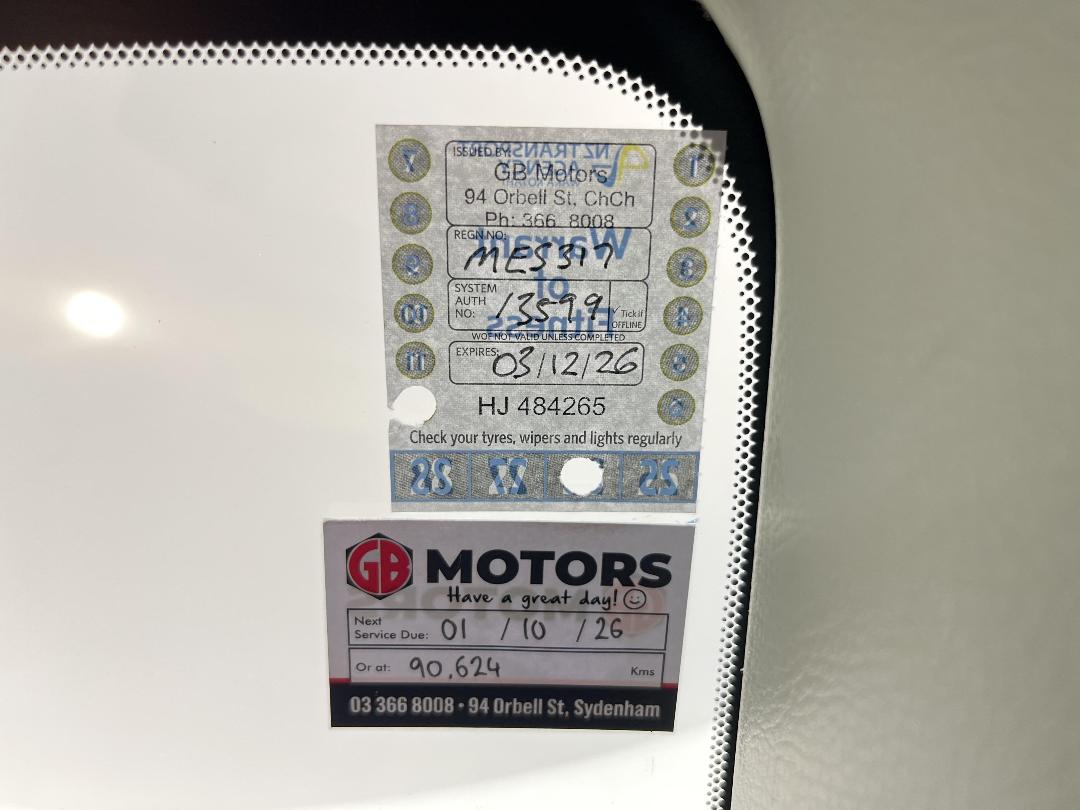 Photo '28' of Mazda Axela Photo '28' of Mazda Axela