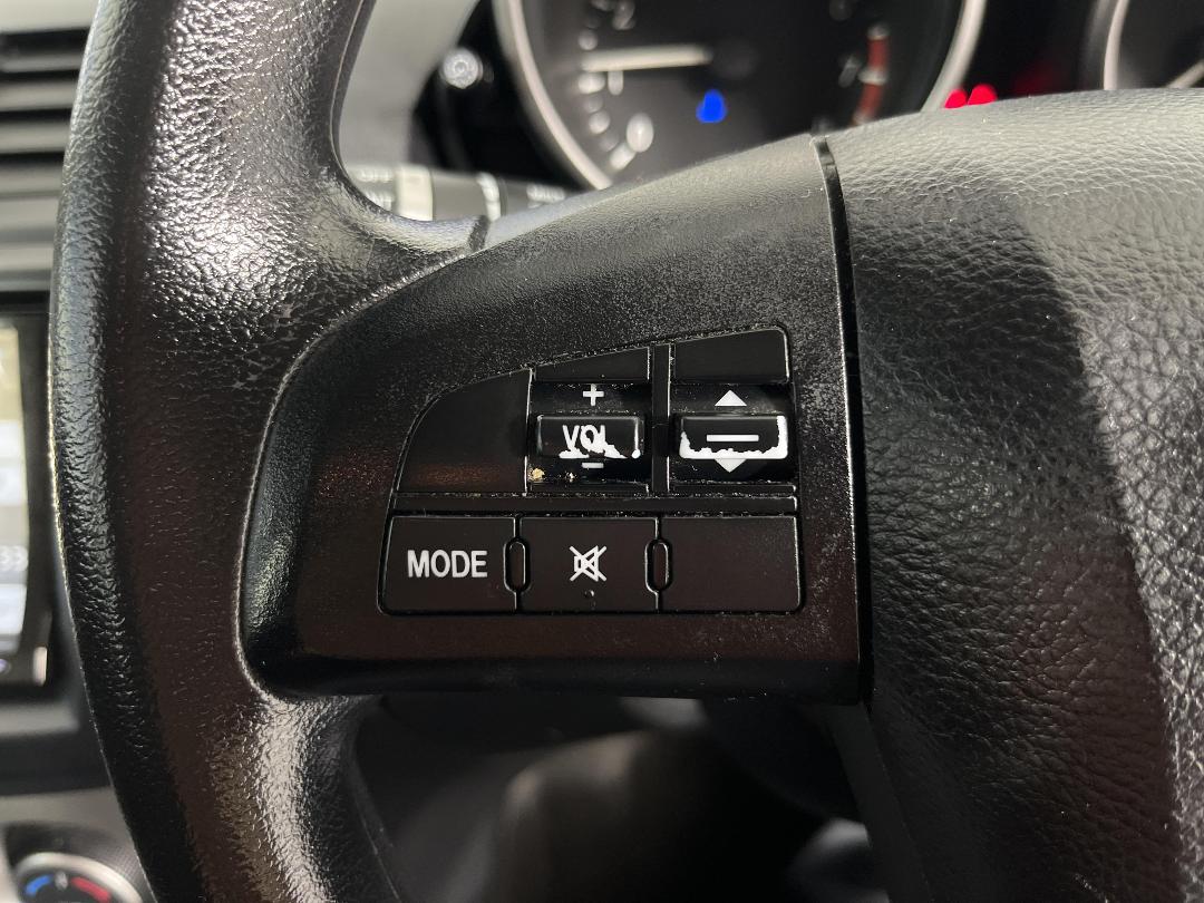 Photo '24' of Mazda Axela Photo '24' of Mazda Axela