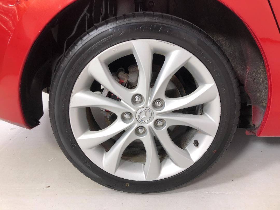 Photo '12' of Mazda Axela