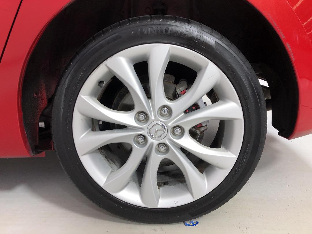 Photo '11' of Mazda Axela