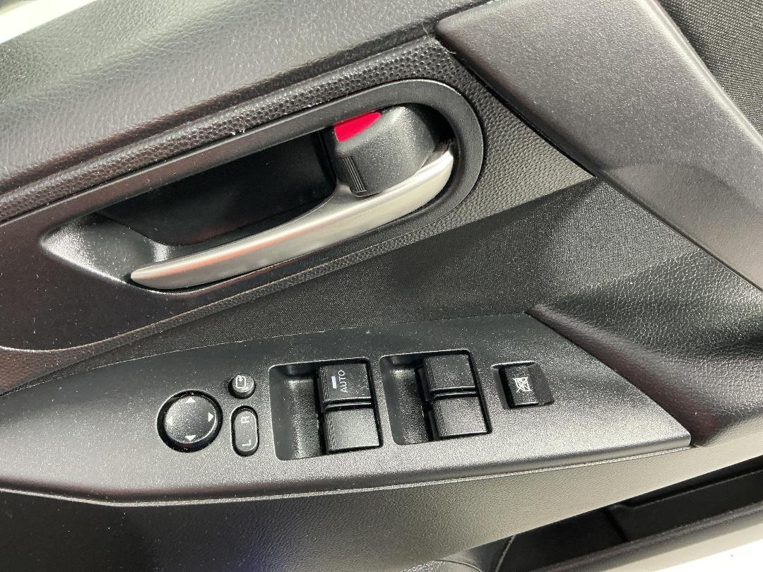 Photo '25' of Mazda Axela Photo '25' of Mazda Axela