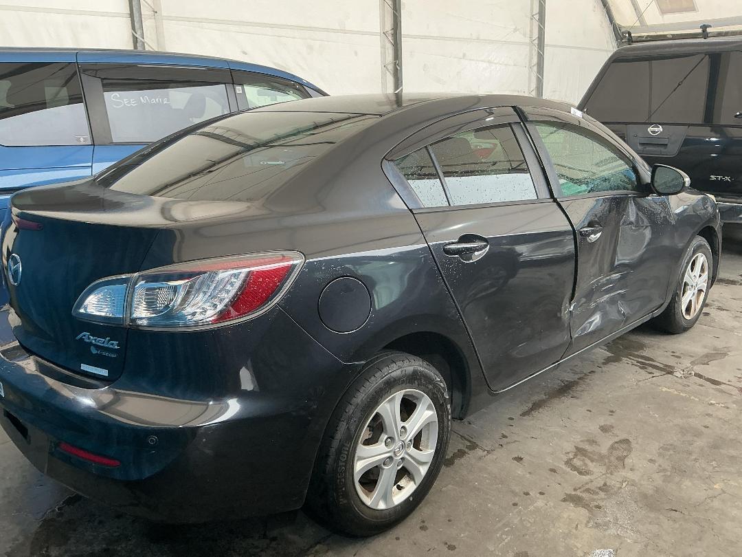 Photo '4' of Mazda Axela Photo '4' of Mazda Axela