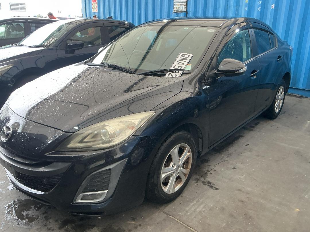 Photo '2' of Mazda Axela Photo '2' of Mazda Axela