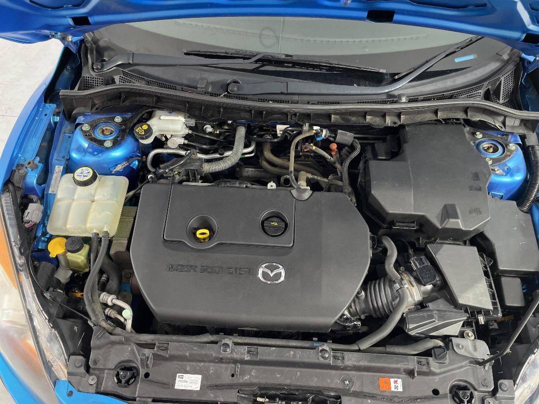 Photo '13' of Mazda Axela