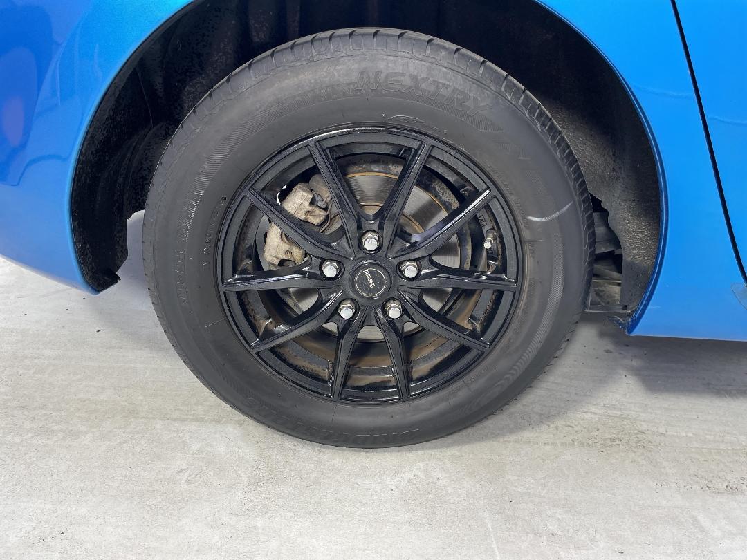 Photo '12' of Mazda Axela