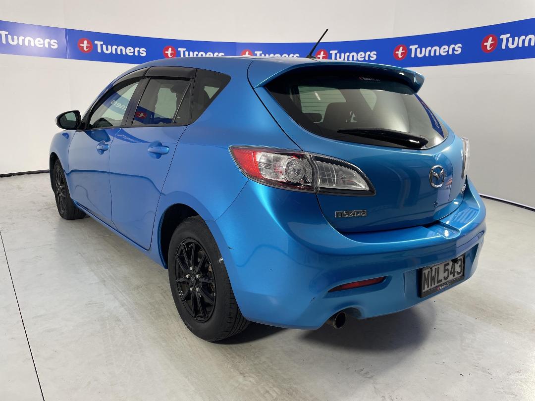 Photo '5' of Mazda Axela