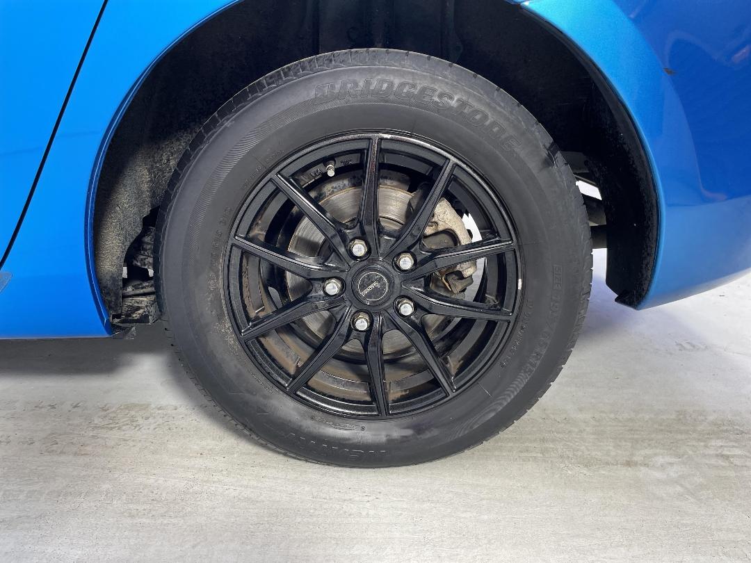 Photo '11' of Mazda Axela