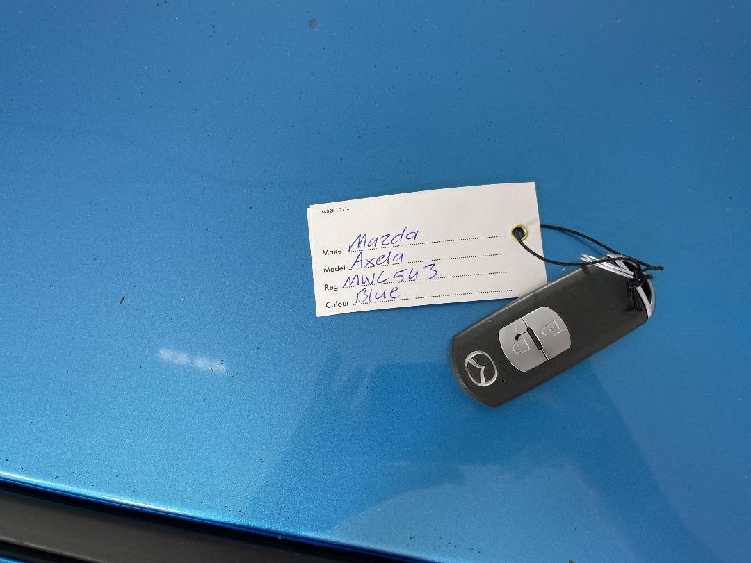 Photo '22' of Mazda Axela