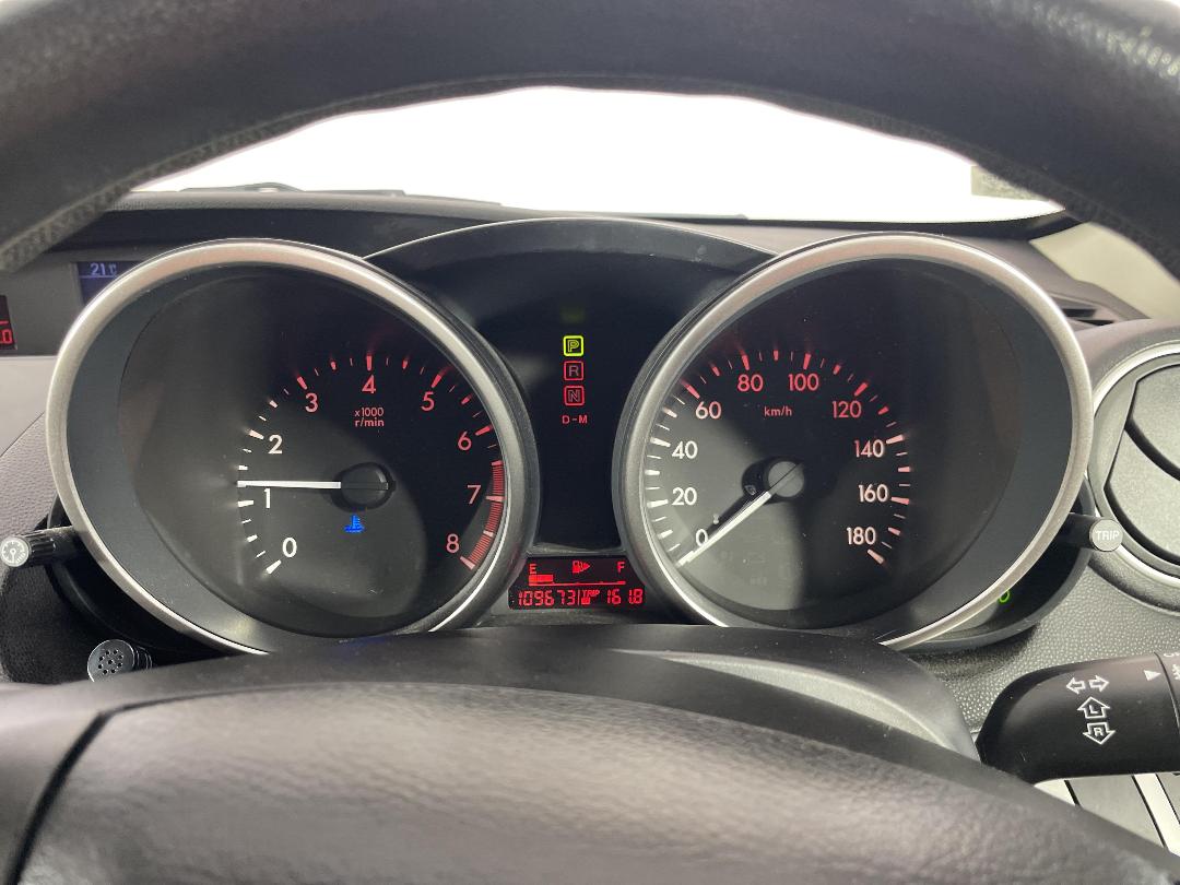 Photo '21' of Mazda Axela