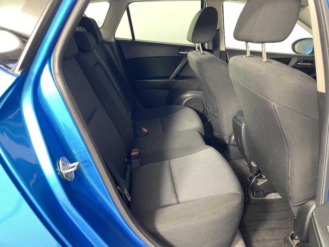 Photo '20' of Mazda Axela