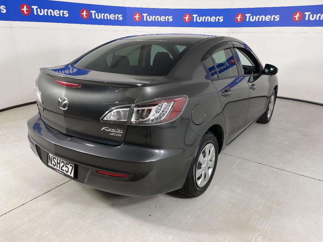 Photo '7' of Mazda Axela