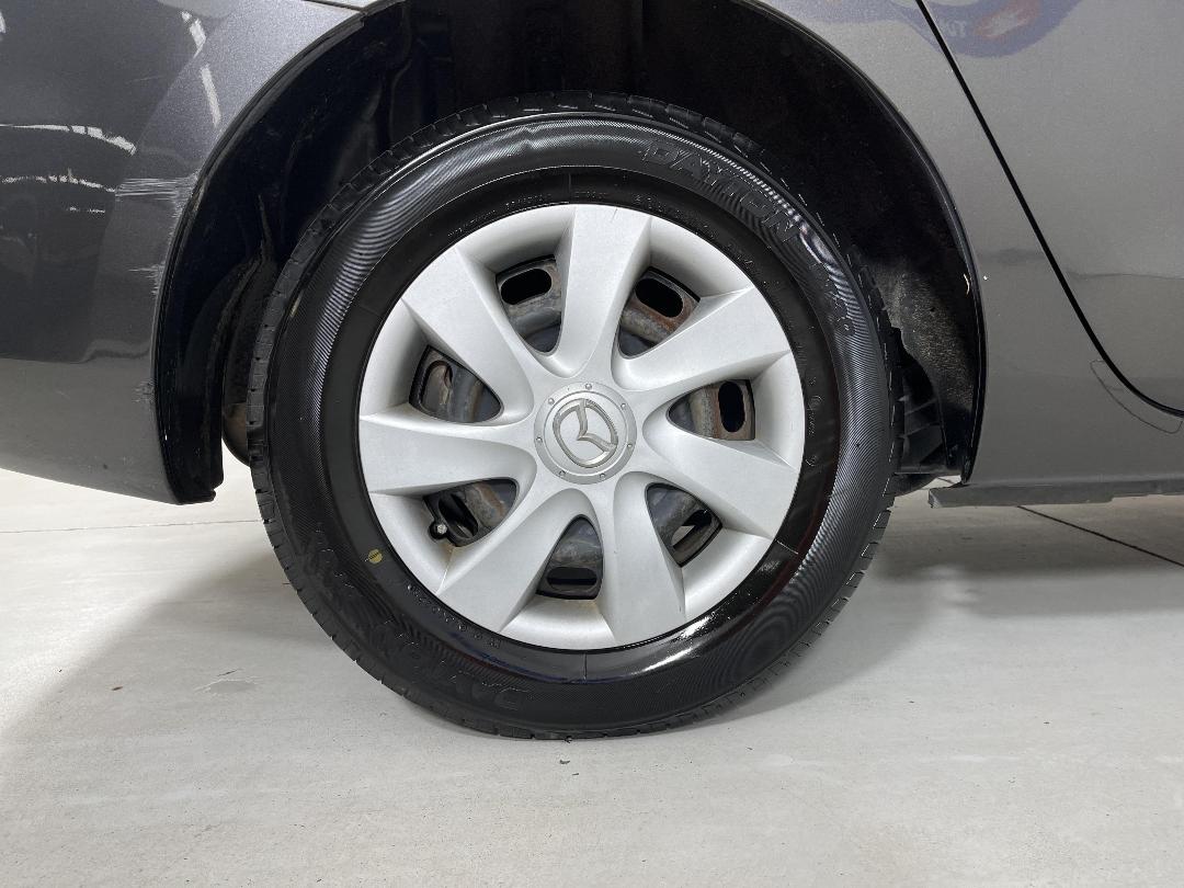 Photo '12' of Mazda Axela