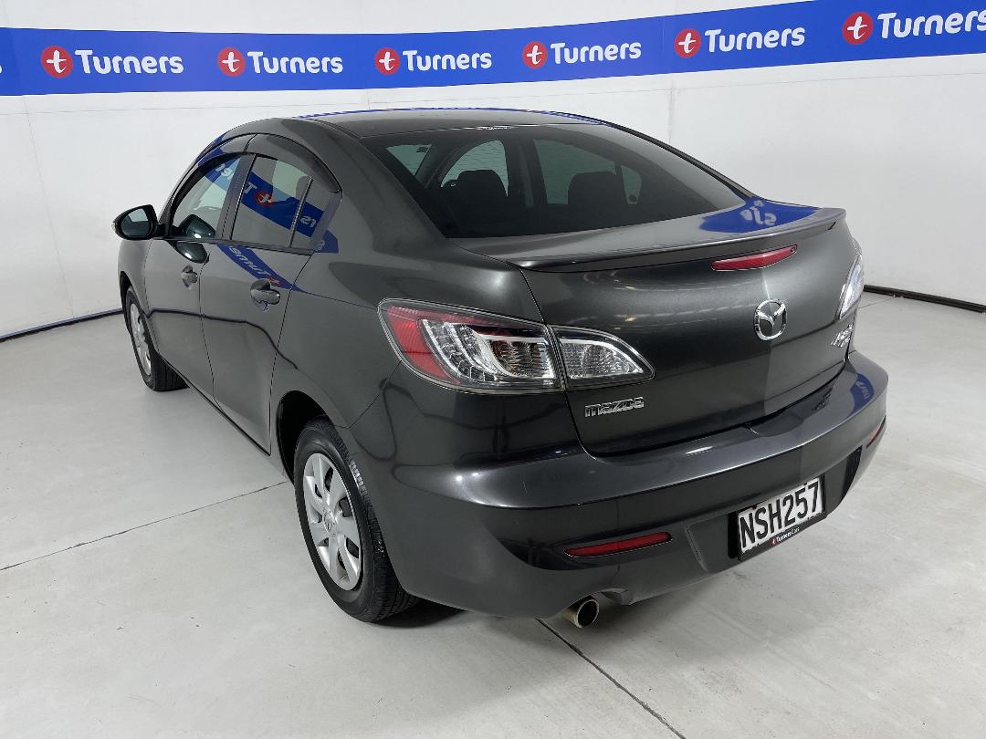 Photo '5' of Mazda Axela