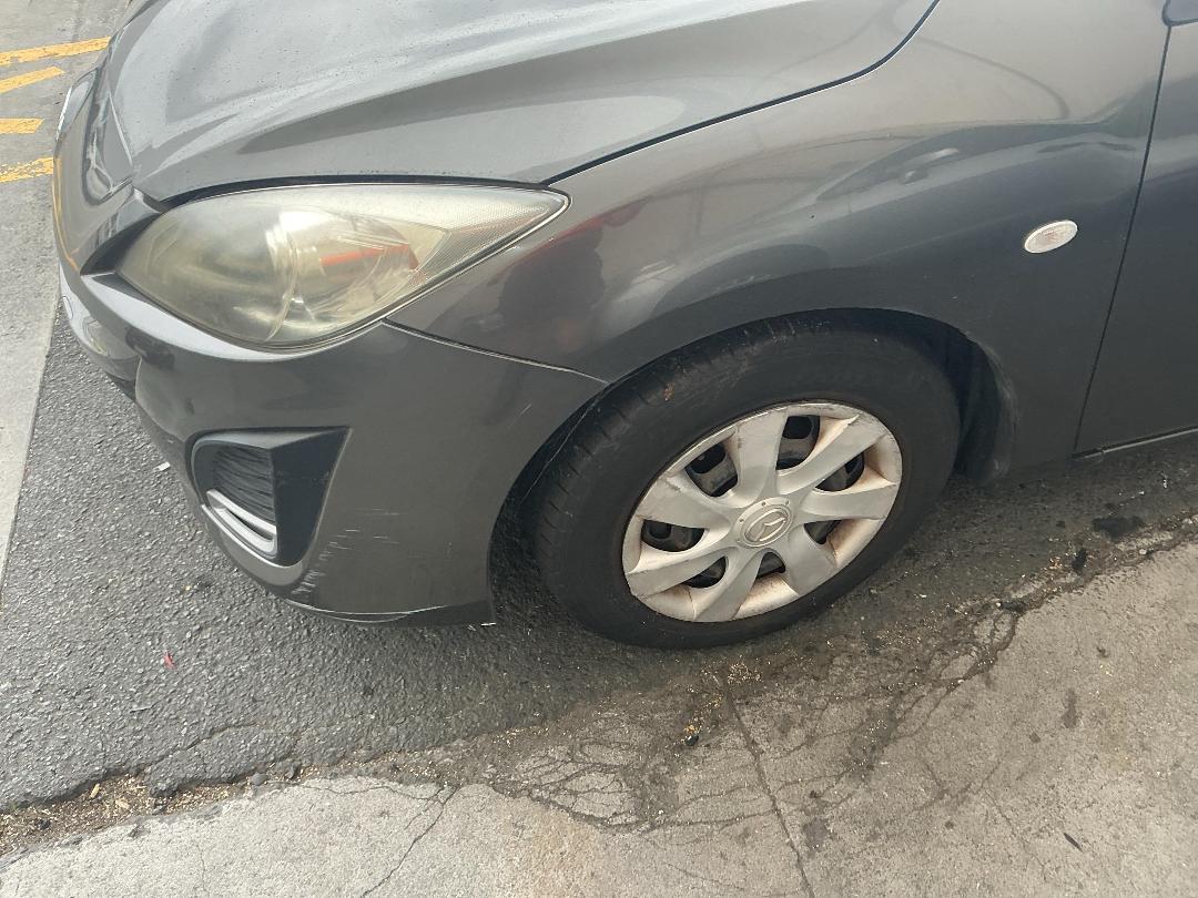 Photo '7' of Mazda Axela