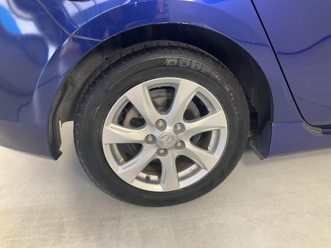 Photo '12' of Mazda Axela