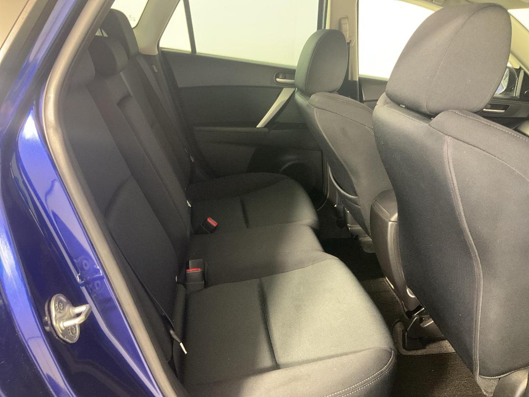 Photo '20' of Mazda Axela