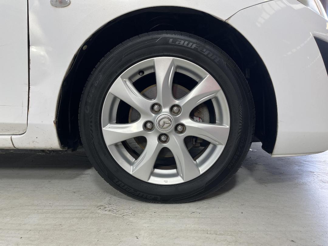 Photo '9' of Mazda Axela