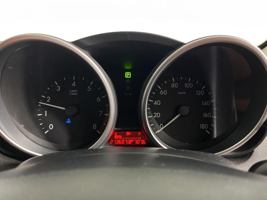 Photo '21' of Mazda Axela