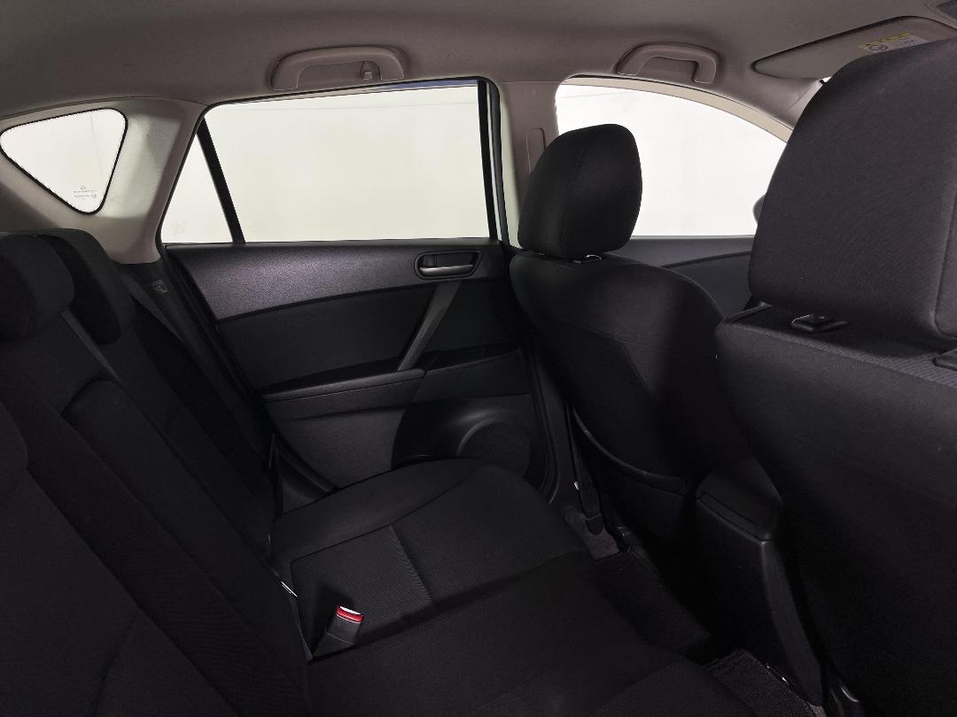 Photo '20' of Mazda Axela