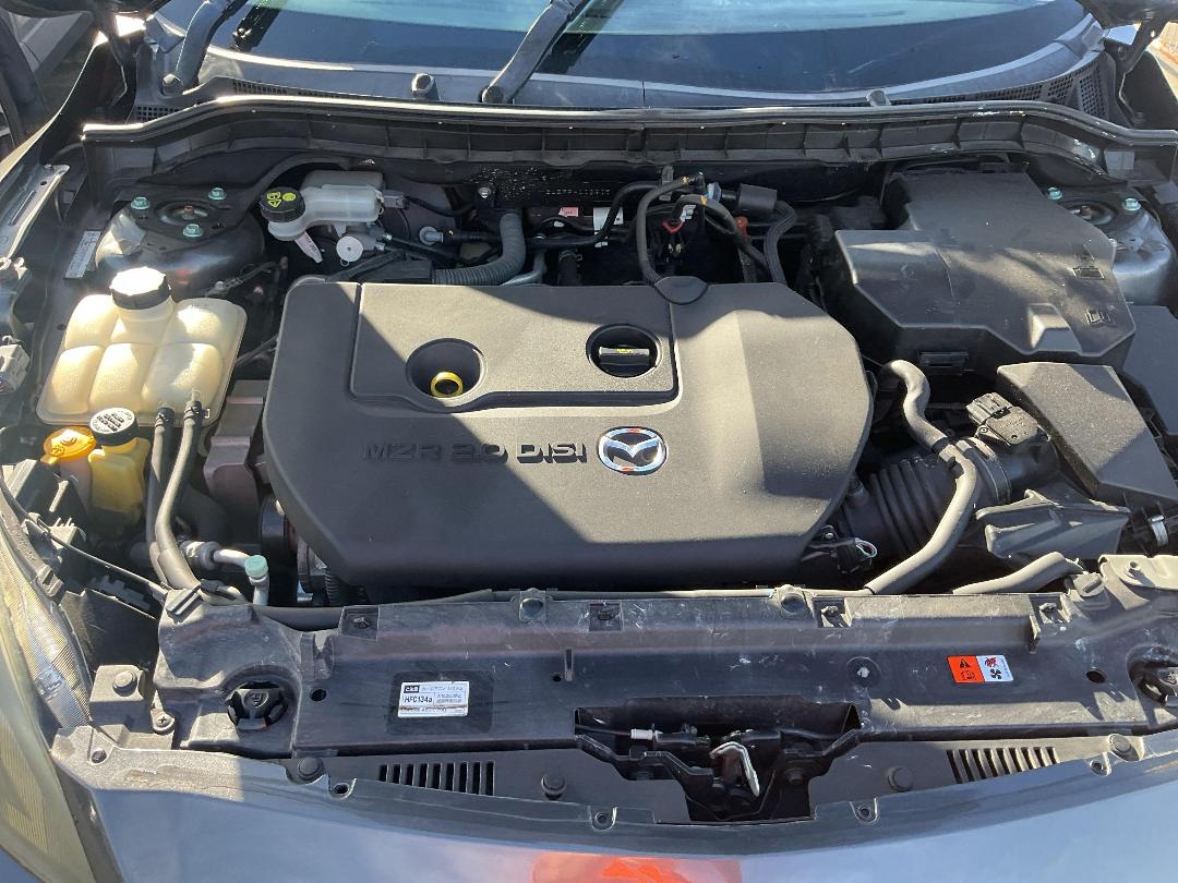 Photo '6' of Mazda Axela