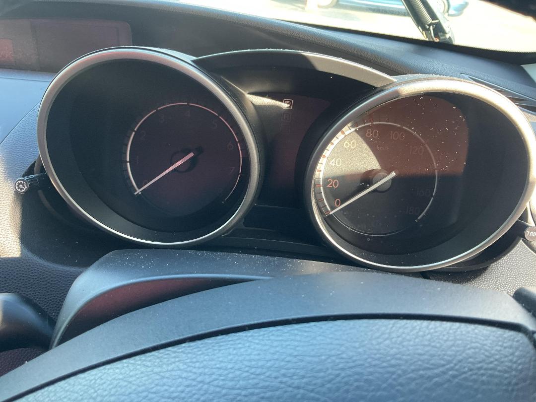 Photo '13' of Mazda Axela