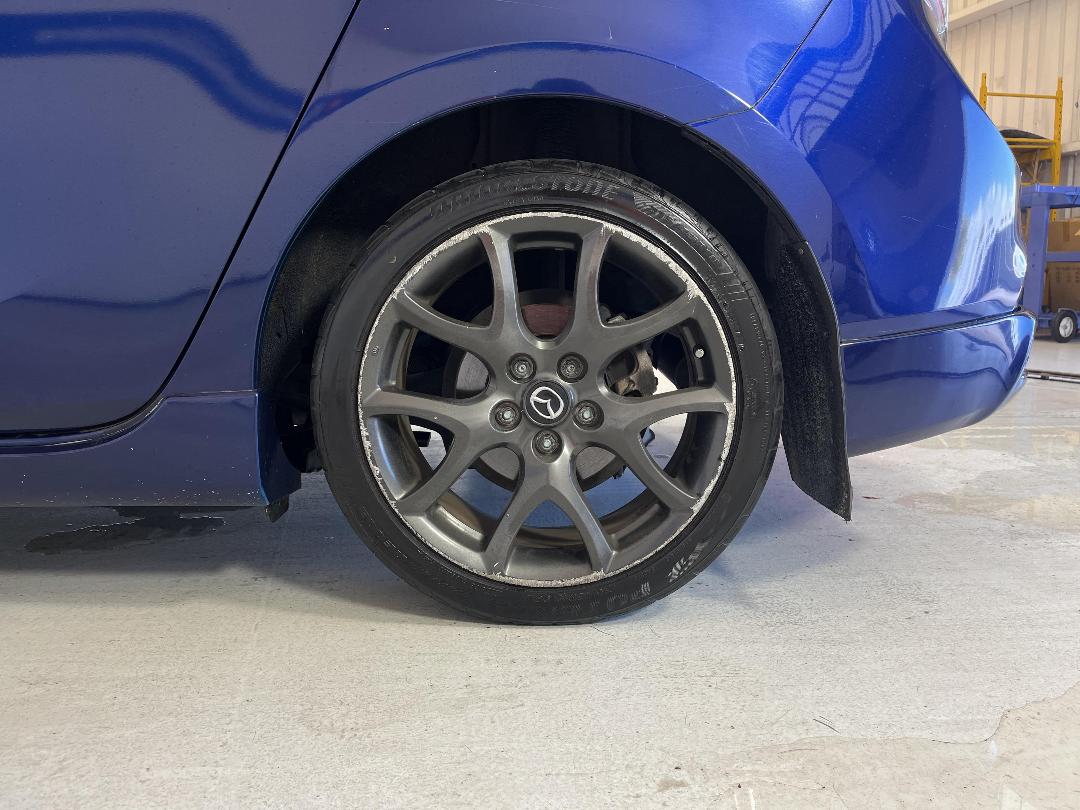 Photo '11' of Mazda Axela