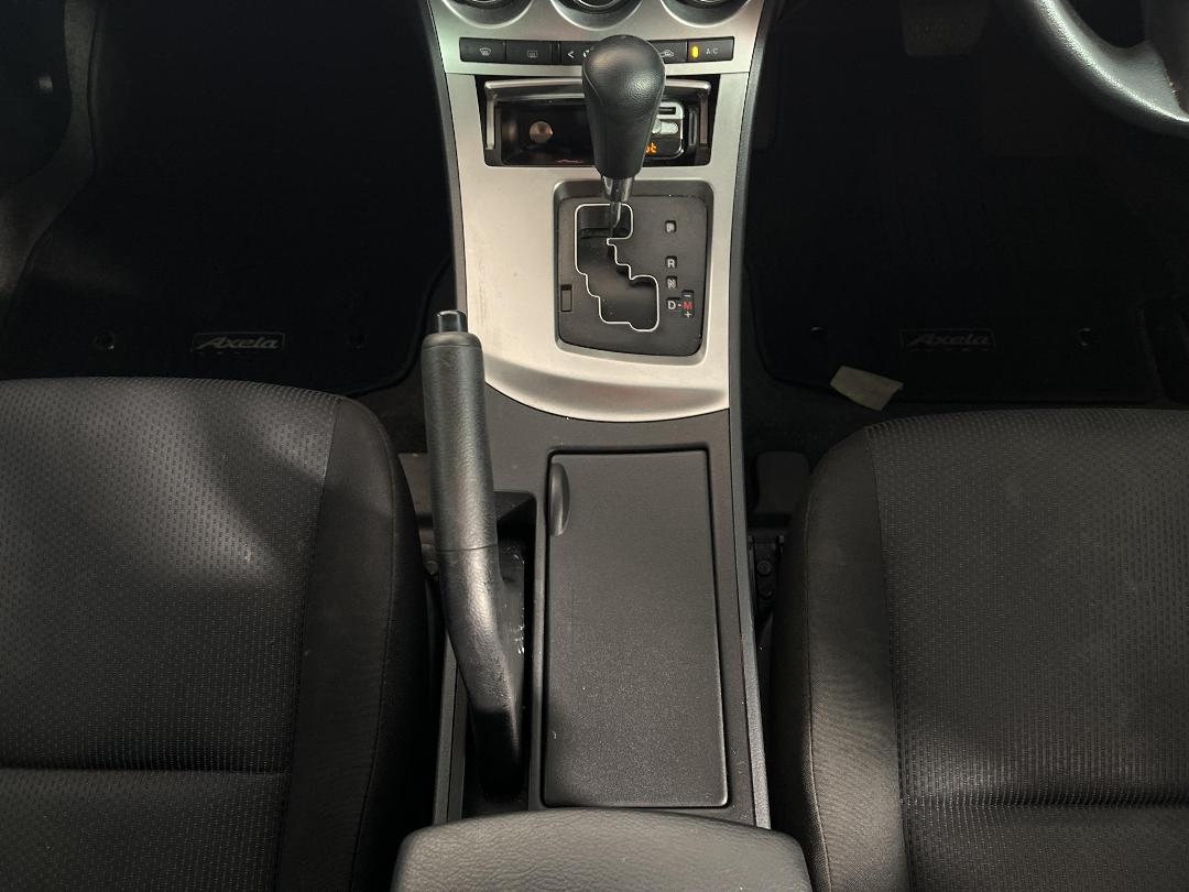 Photo '18' of Mazda Axela