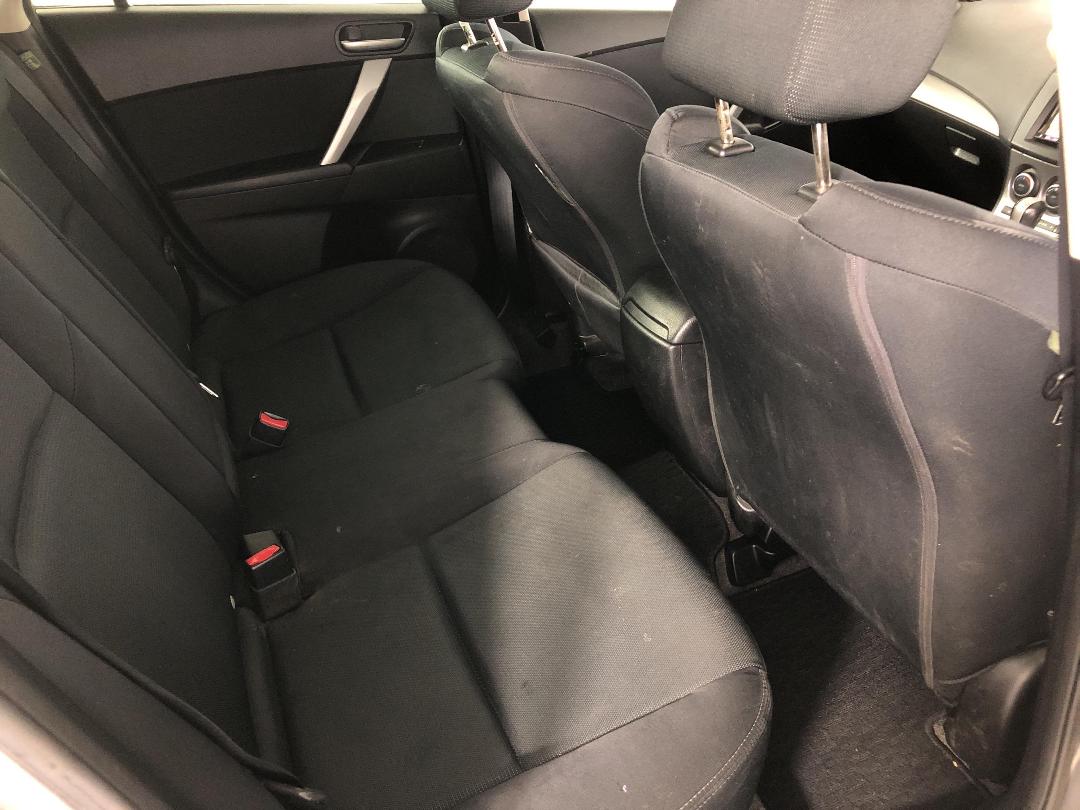 Photo '20' of Mazda Axela