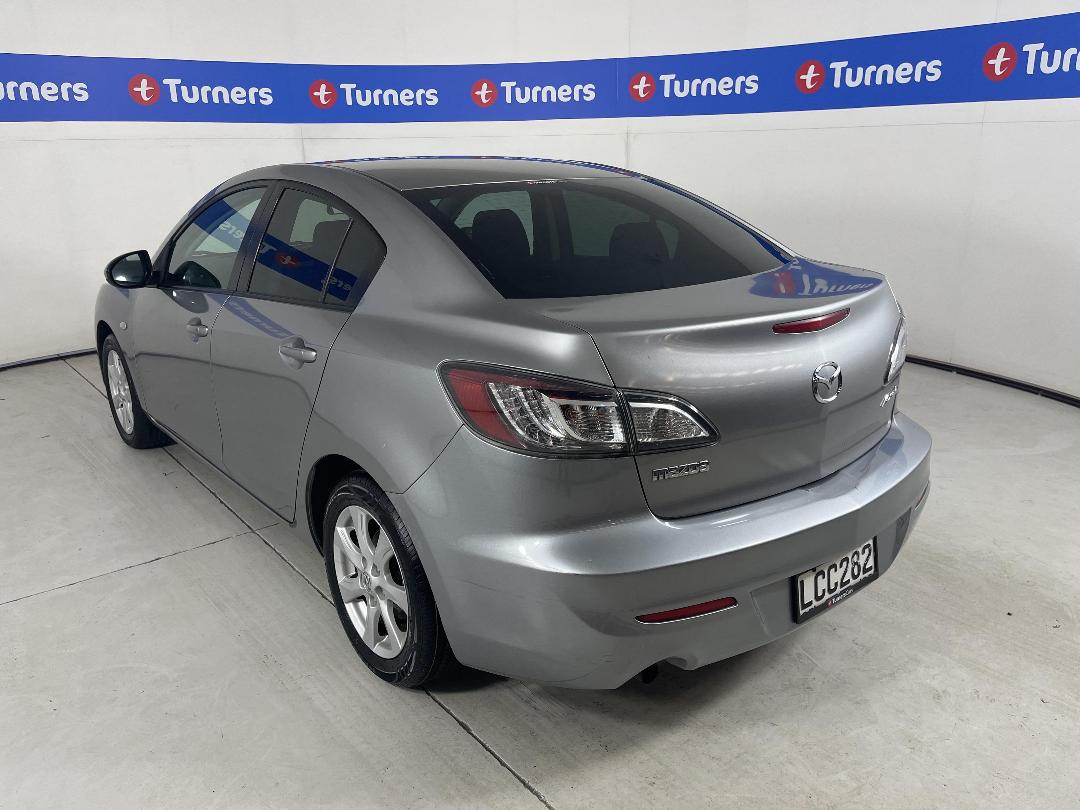 Photo '5' of Mazda Axela