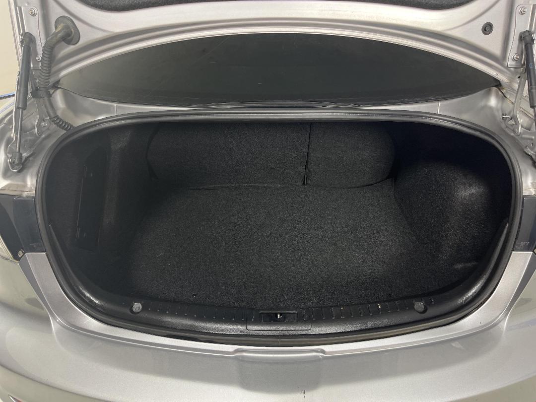 Photo '14' of Mazda Axela