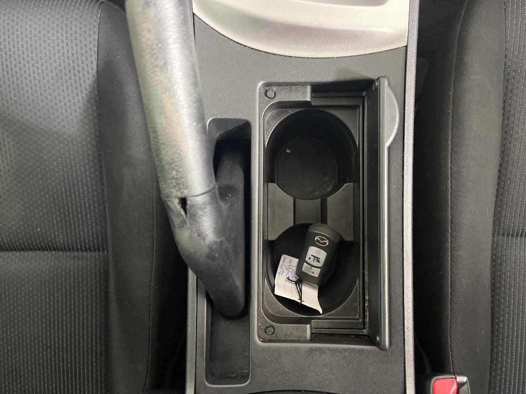 Photo '23' of Mazda Axela