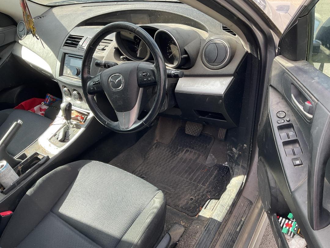 Photo '7' of Mazda Axela Photo '7' of Mazda Axela