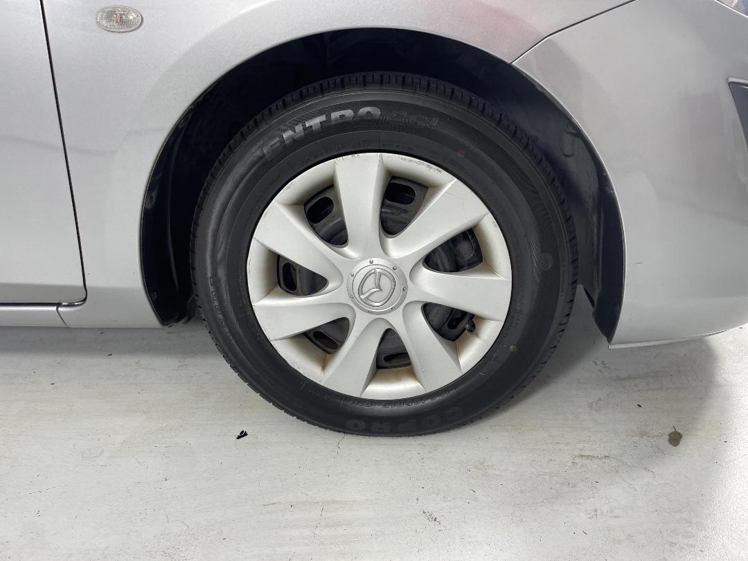 Photo '9' of Mazda Axela