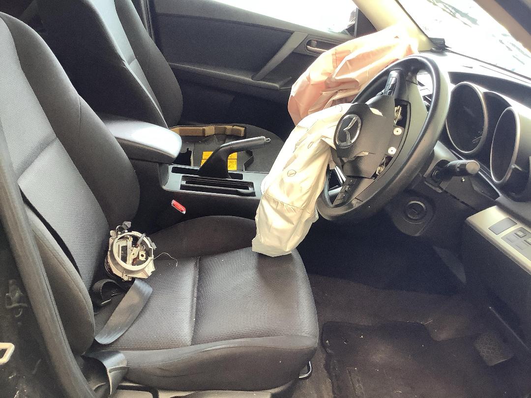 Photo '12' of Mazda Axela