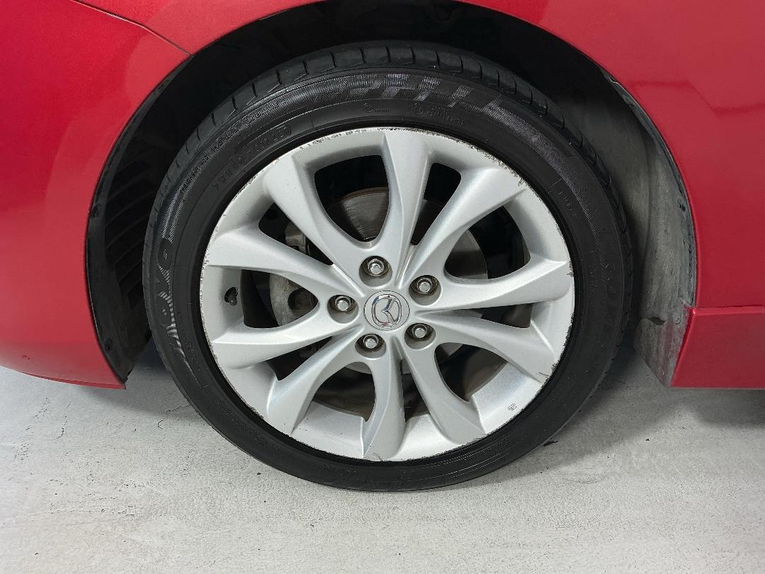 Photo '10' of Mazda Axela