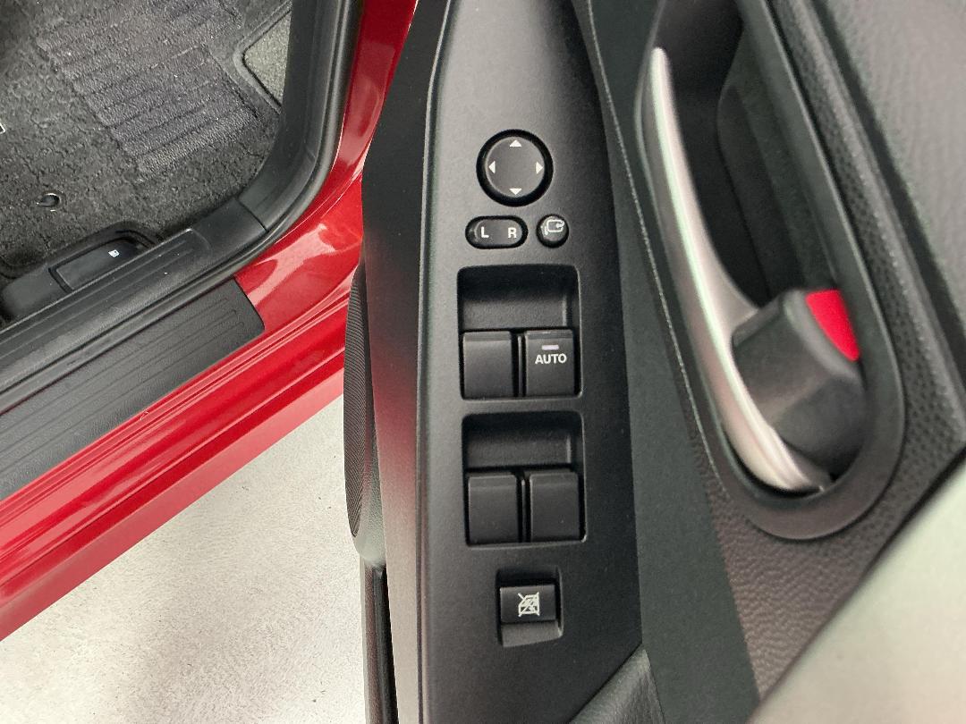 Photo '23' of Mazda Axela