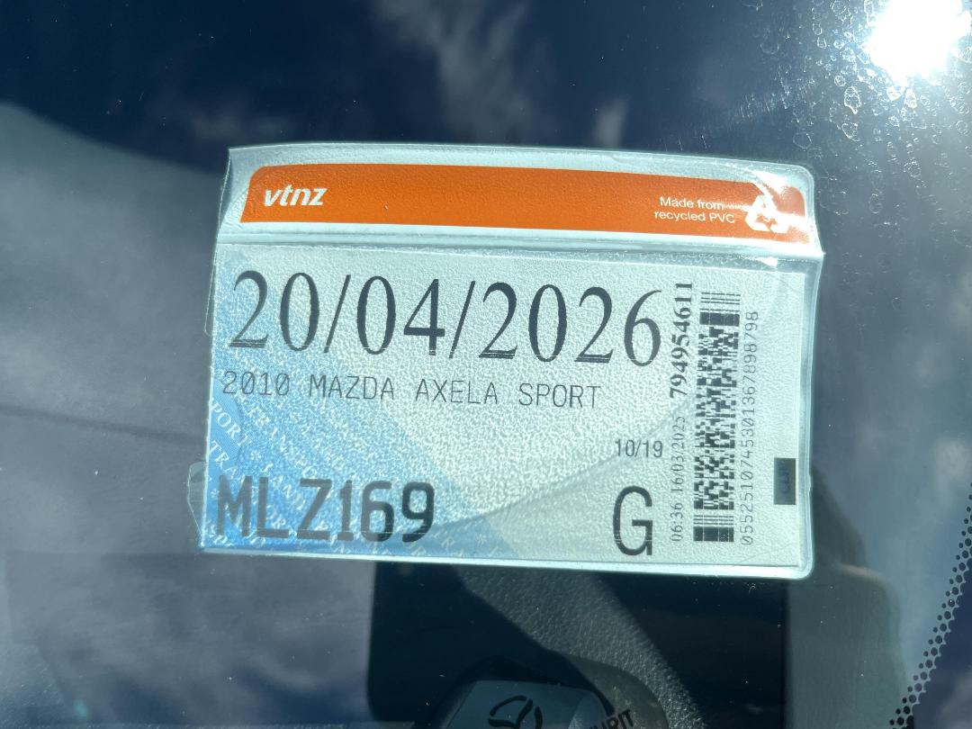 Photo '24' of Mazda Axela