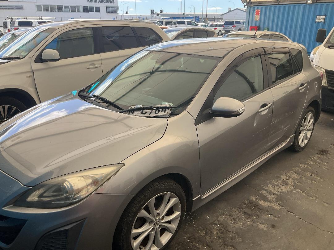 Photo '2' of Mazda Axela