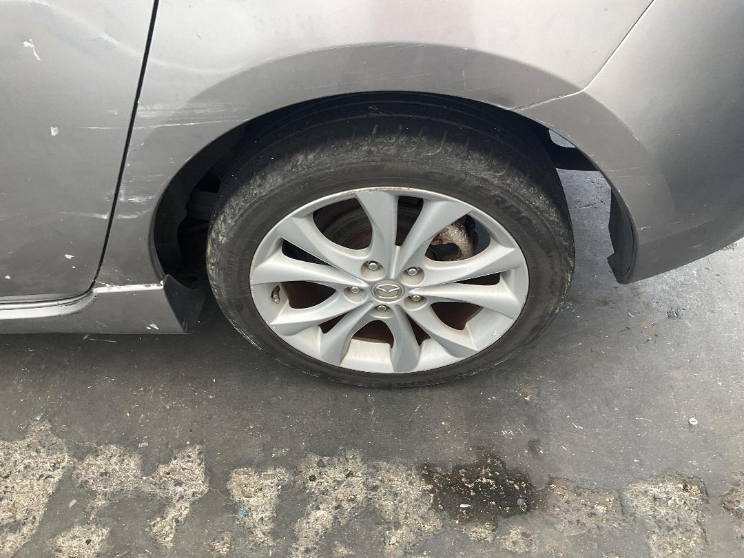 Photo '17' of Mazda Axela