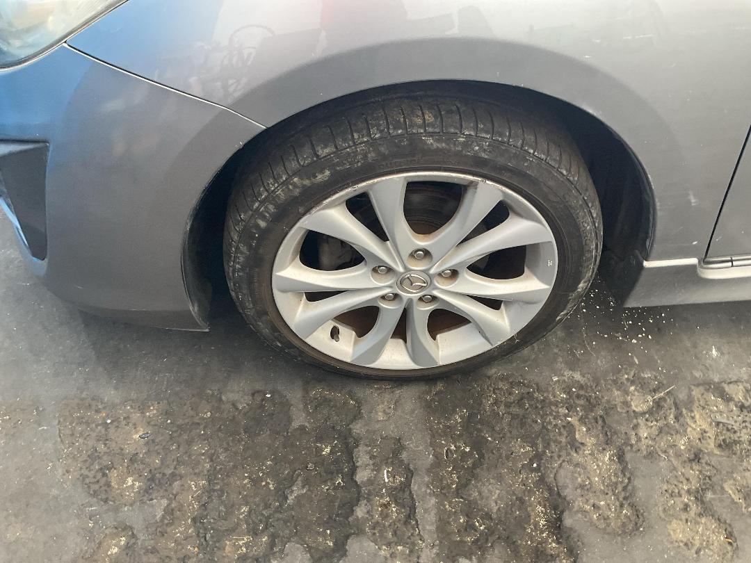 Photo '28' of Mazda Axela