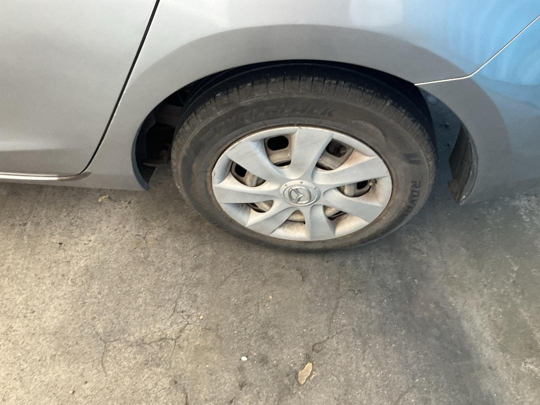 Photo '29' of Mazda Axela