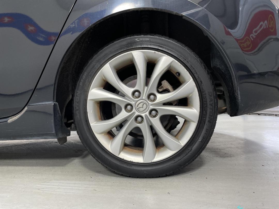 Photo '11' of Mazda Axela