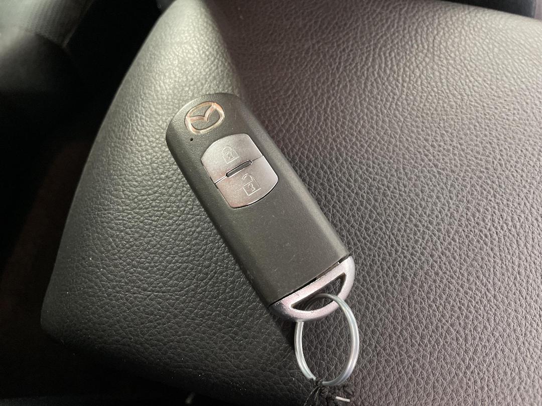 Photo '22' of Mazda Axela